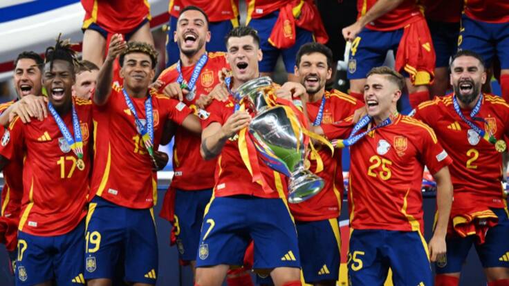 "Ojalá los clubes aprendan de esto": después de Morata, Manu Carreño entrevista a otro campeón de Europa en 'El Larguero'