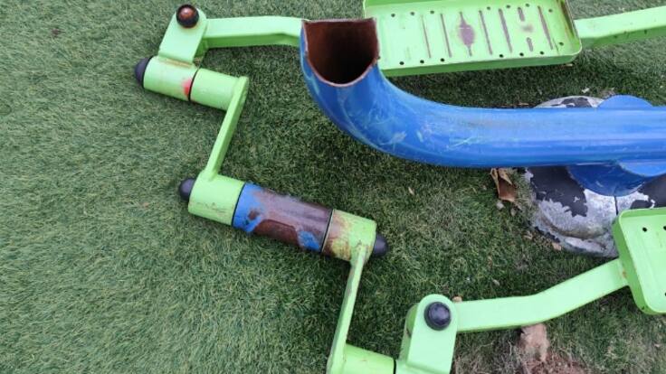 Sellés (PP) alarma sobre el estado de los parques en Altea