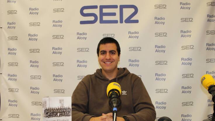 Tragaluz- Gerard Dueñas, president de la Societat Unió Musical d'Alcoi, presenta les obres que interpretaran en el concert d'exaltació de la música festera