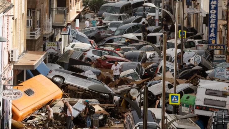 Una panadería con 300 años de historia reabre cinco meses después de la DANA: "Estamos en proceso de levantamiento"