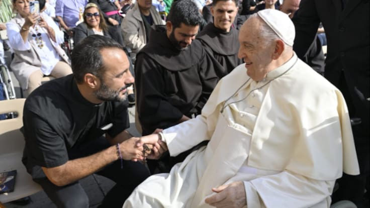 Entrevista a Iván Llovet, el sacerdote gaditano que conoció al papa Francisco
