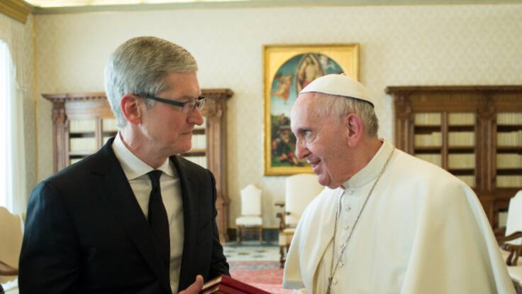 "Es tremendamente interesante": la visión radicalmente distinta del papa sobre la inteligencia artificial que rompe con todo