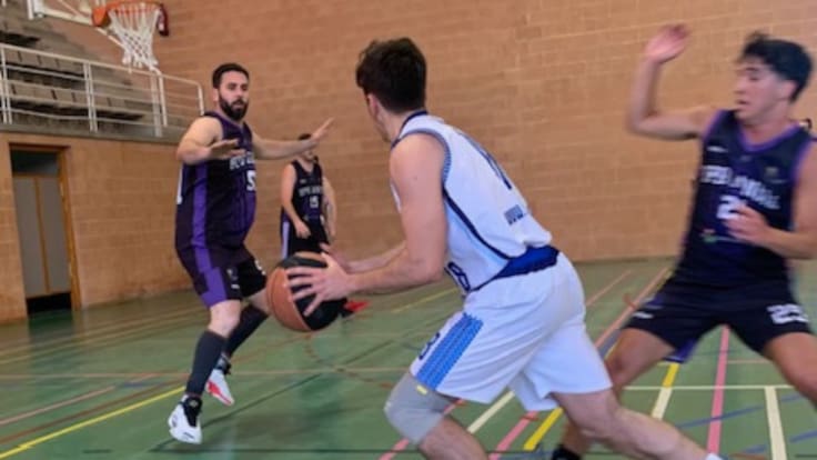 José Hurtado, técnico del V-74