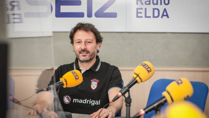 Antonio Mateo resume su etapa como entrenador del Bm. Elda - C.E.E.