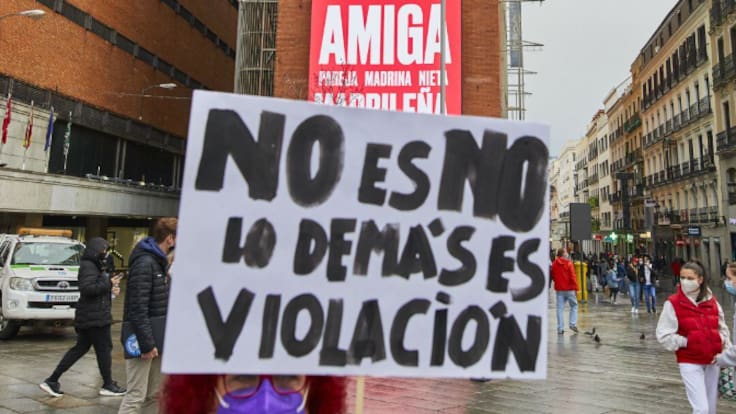 El Movimiento Feminista de La Rioja muestra su repulsa por la presunta agresión sexual de jóvenes riojanos en Valenciaedad