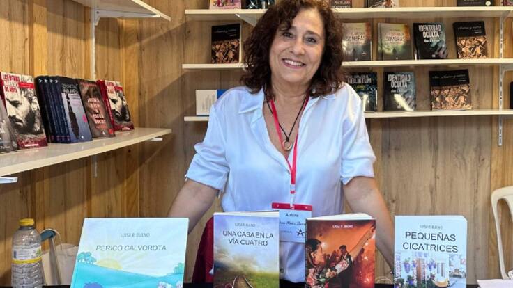 Luisa Ruiz Bueno, Escritora