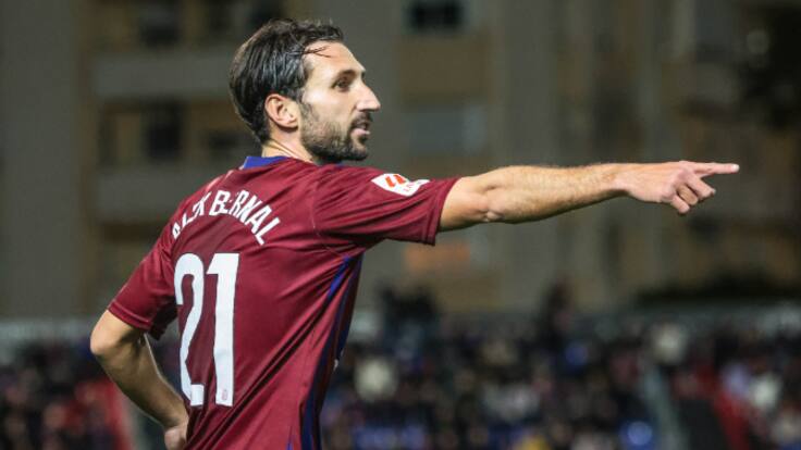 Alex Bernal, futbolista del Eldense, antes de visitar al Castellón