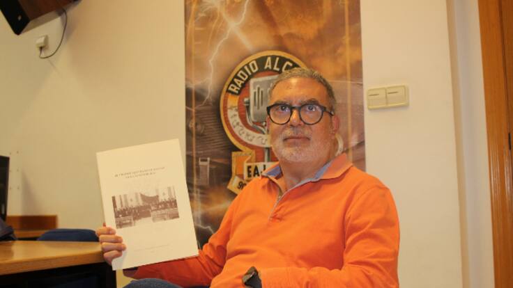 Històries d'Ací amb Rafa Hernández parla sobre el primer Ajuntament democràtic d’Alcoi: “Es va decidir per aclamació”