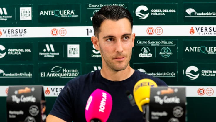 Rueda de prensa de Javi Medina, tras el Antequera CF - Betis Deportivo