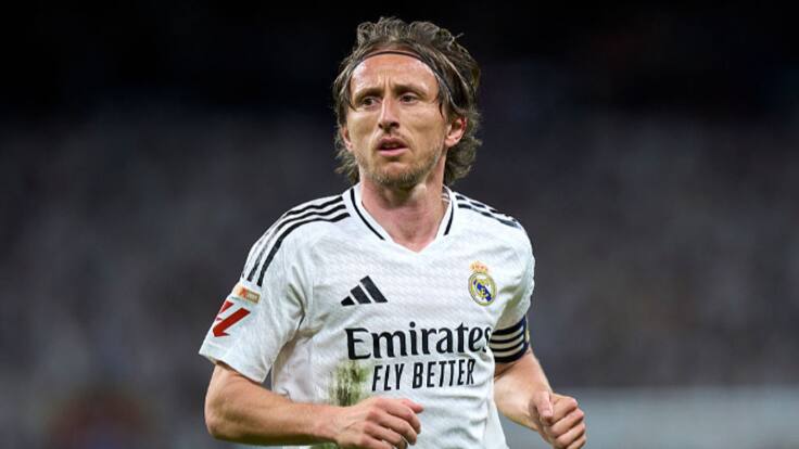 "¿Jugar con 40 años en el centro del campo del Real Madrid? Eso es ciencia ficción": ¿debió el Madrid aguantar un año más a Modric?