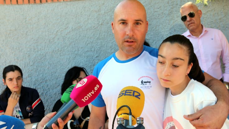 Familias del CEIP Reina Sofía de Antequera: "La oferta existía en marzo y en abril desapareció de un plumazo"