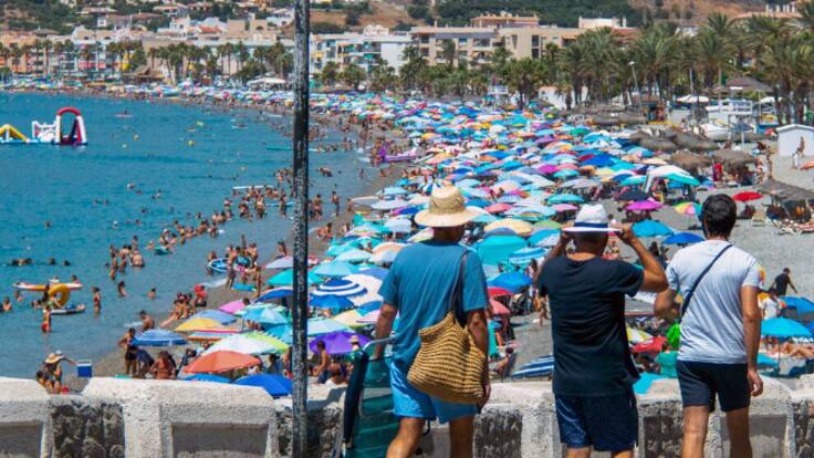 La subida de precios no quita las ganas de viajar: ocho de cada diez españoles se irá de vacaciones este verano