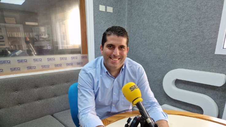 Benjamín Perdomo: "Se están haciendo barbaridades con el dinero público, roza los 20 millones de euros en fiestas"