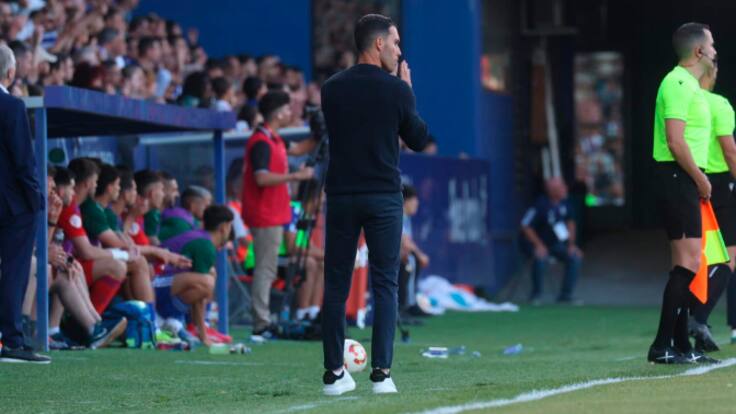 Rueda de prensa de Javi Medina tras el SD Ponferradina - Antequera CF