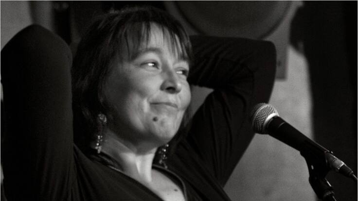 Tragaluz-Entrevista amb Eva Romero amb motiu del seu proper concert a Alcoi