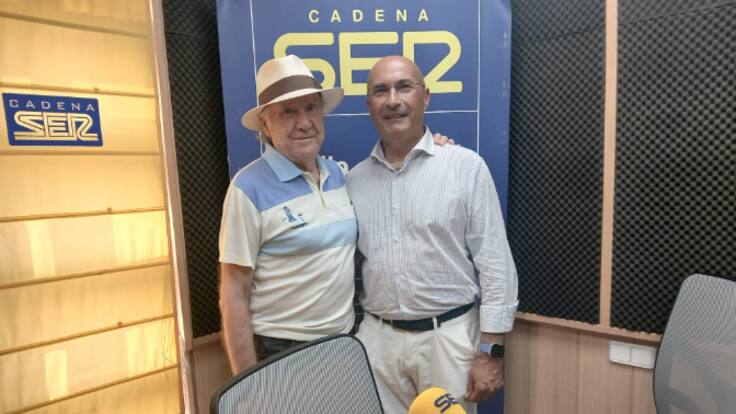 Un mural de mármol en el cementerio para honrar al Soldado Antonio