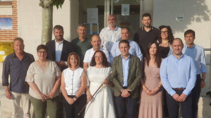 Elena Martín Encinas, alcaldesa Villaverde de Medina: "Estas fiestas las llevo con el peso de la responsabilidad de que todo salga bien y no pase nada"