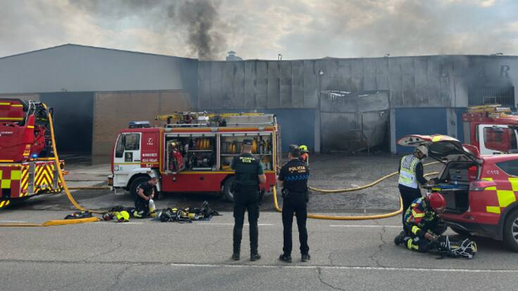 Aprobado el ERTE para los empleados de Sillalfaro tras el incendio en la planta
