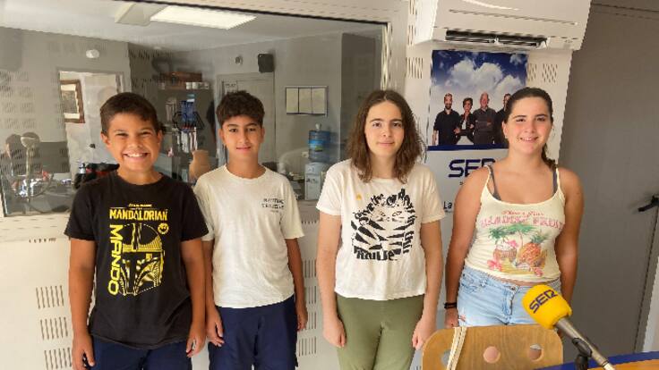 Crispación política, bulos en redes sociales y desinformación centran la tertulia infantil de 'Hoy por Hoy Verano'