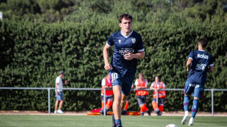Iker Kortajarena habla de la pretemporada de la SD Huesca y el amistoso ante Osasuna
