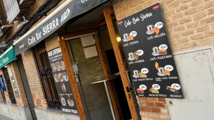 La revolución del desayuno: La tostada con tomate y el café no baja de los 3€