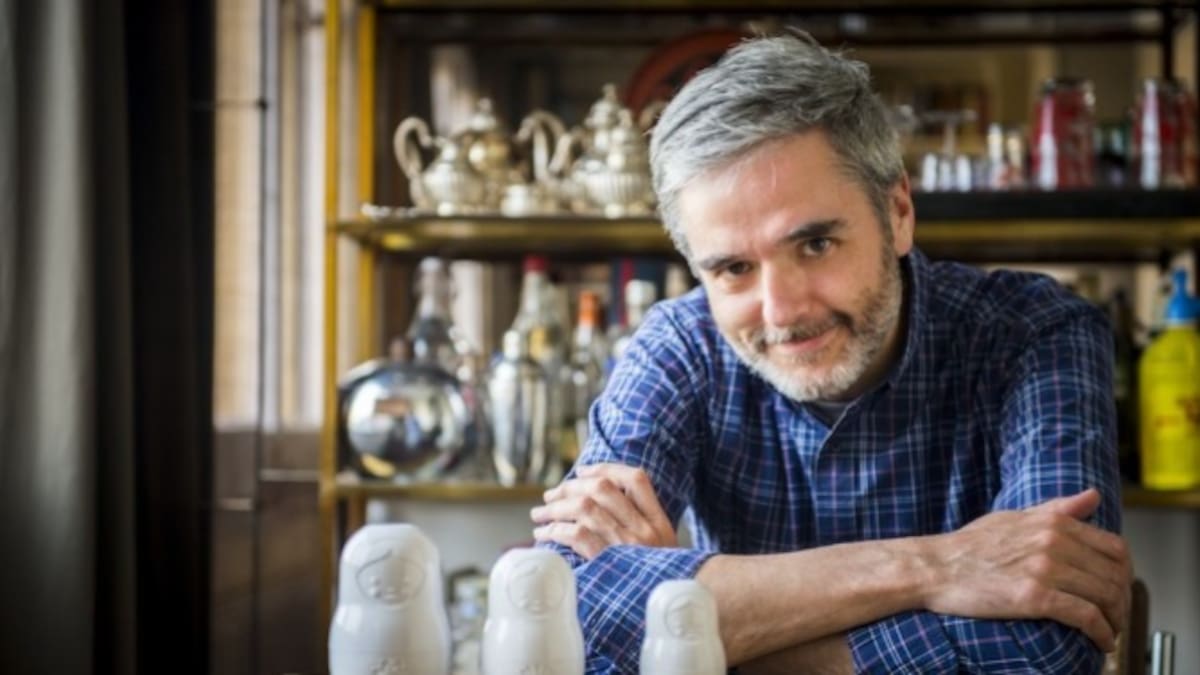 Mikel López Iturriaga: "Me habría gustado mucho tener ese amigo hetero que me comprendiera y que nunca tuve"