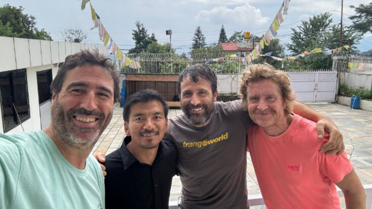 Álex Txikon, atrapado en Katmandú: “Somos unos privilegiados, pero la situación en Nepal es dantesca”