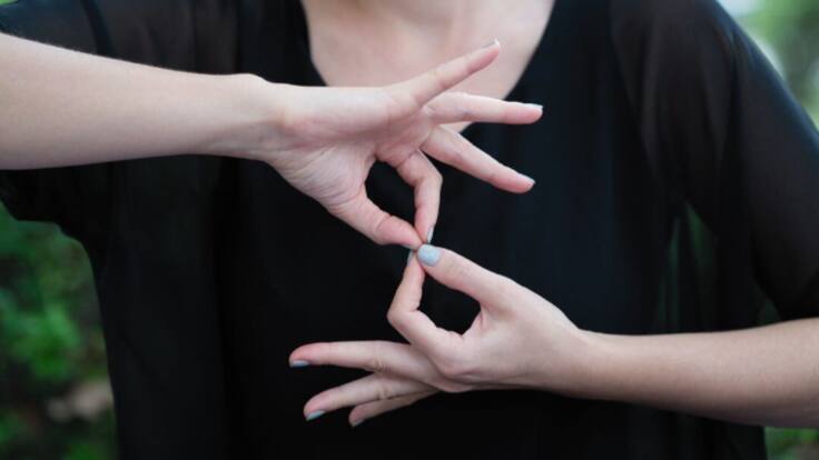 Las personas sordas, ante una sociedad en la que aún no están plenamente integradas