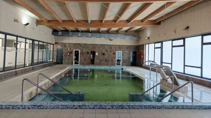 Raquel Jimena, alcaldesa de Ciempozuelos, habla sobre la prohibición de entrenar en las piscinas municipales a clubes deportivos de la localidad por parte de la empresa que gestiona las instalaciones.