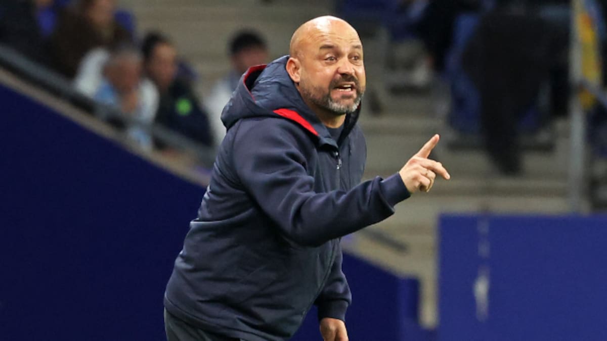 "Lliçons de comportament, cap ni una"