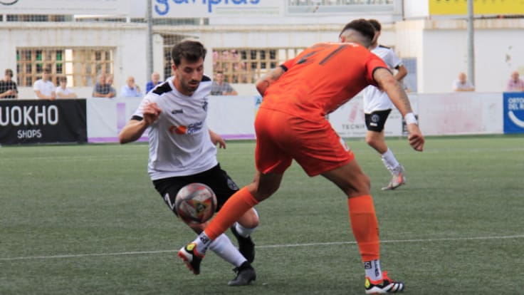 Roberto Bas (Ontinyent 1931 CF) y Luis Navarro (Atzeneta UE) analizan las claves del derbi