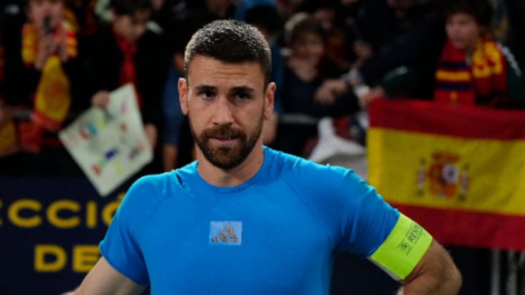 Moyá pone a Joan García en el mismo escalón que Courtois, pero opta por Unai Simón: "Debe ser el titular en la Selección"