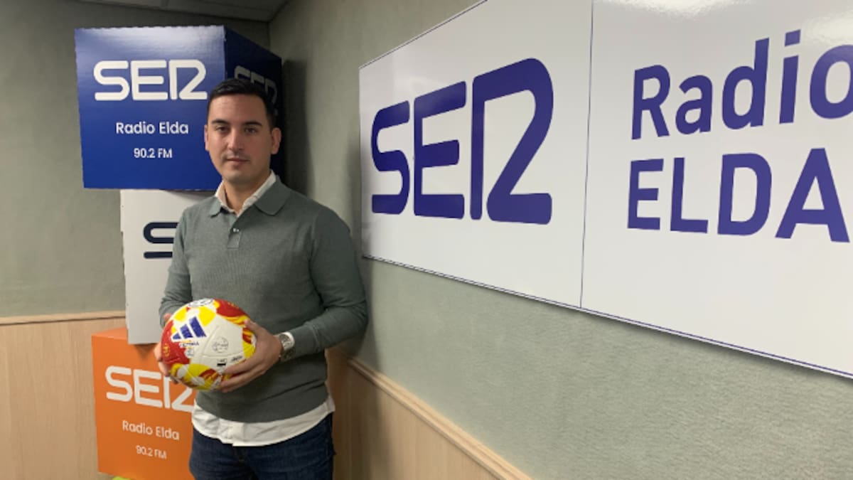 Víctor Lafuente, director deportivo del Eldense, analiza la situación deportiva del club