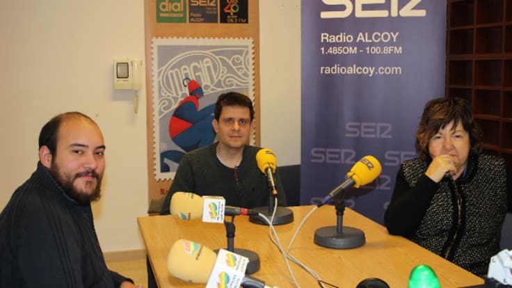 Recreació històrica Desfeta d'Alcoi_Entrevista a David Cantó, del Centre Ovidi Montllor; Amélia García, presidenta del Club d'Amigues i Amics de la Unesco d'Alcoi; Gaizka Casanova, Dansaires Horta Major i Ferran Navarro, autor del llibre 'Harca, har