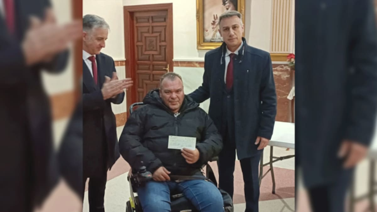 Entrevista Juan Manuel Parrado y Manuela Izquierdo. 25 aniversario Casa-Cofradía Dulce Nombre de Campillos