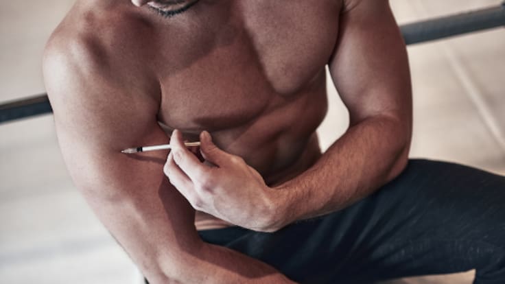 Entrevista en a la concejal Marta Torrado y al sociólogo Víctor Agulló sobre la campaña "Deporte Seguro" para prevenir el uso de anabolizantes