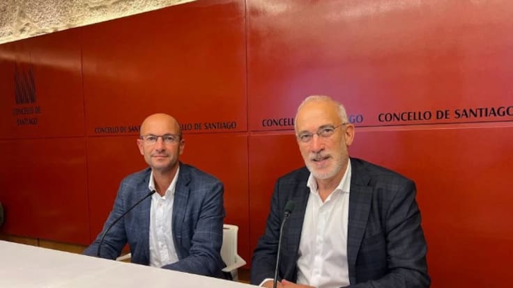 Gonzalo Muíños y Sindo Guinarte analizan el borrador de presupuestos de Santiago