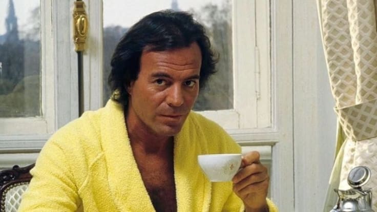 Dos mujeres que trabajaron para Julio Iglesias en sus mansiones le acusan de agresiones sexuales