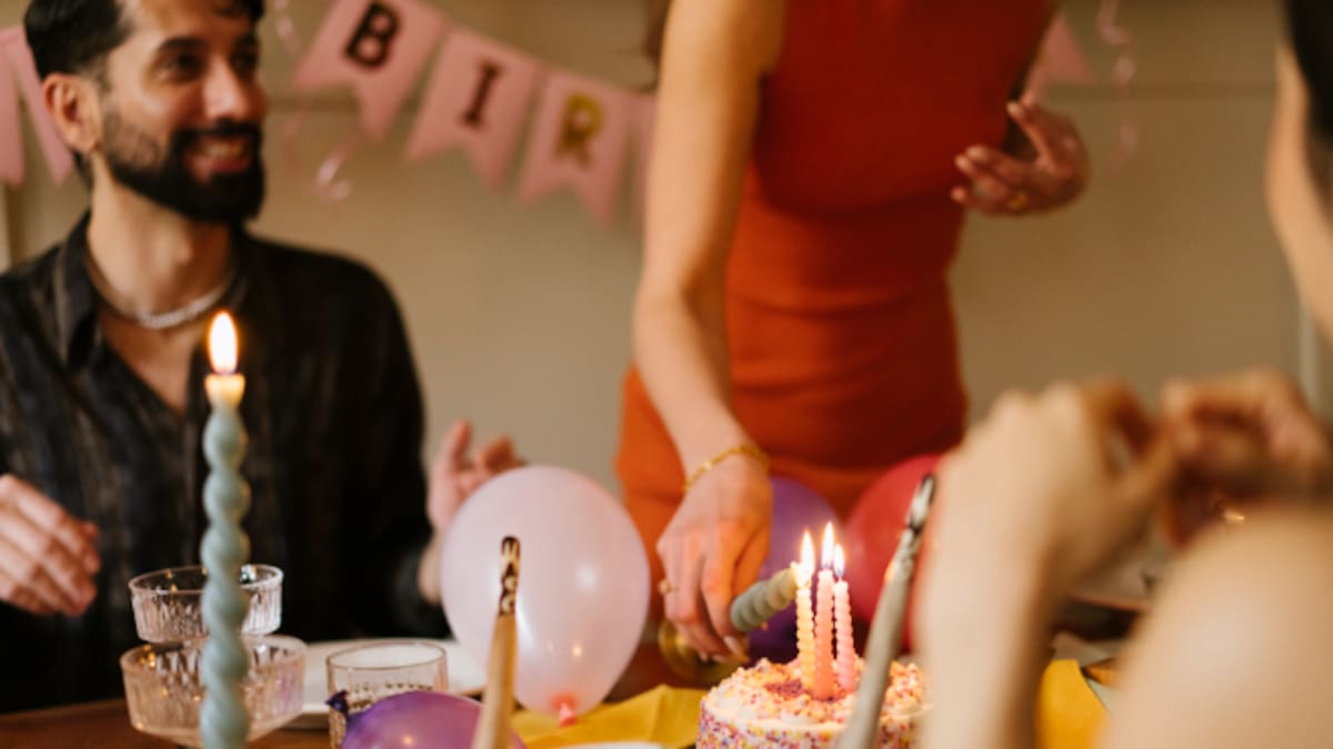 Ni regalos, ni fiestas, ni dinero en el bolsillo: el marrón de cumplir años en enero