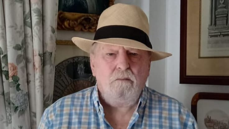 Firma Carlos M López