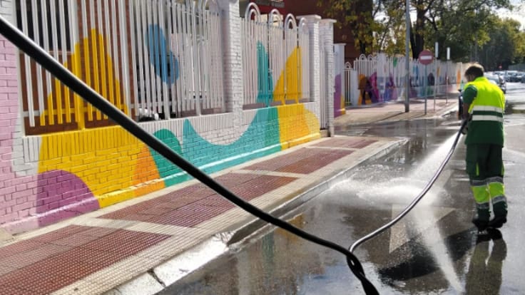 Gema Isabel, edil de Limpieza de Parla, repasa el nuevo contrato municipal