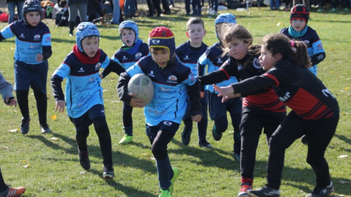 El Festival de Canteras trae a Aranda 1.000 niños para practicar rugby