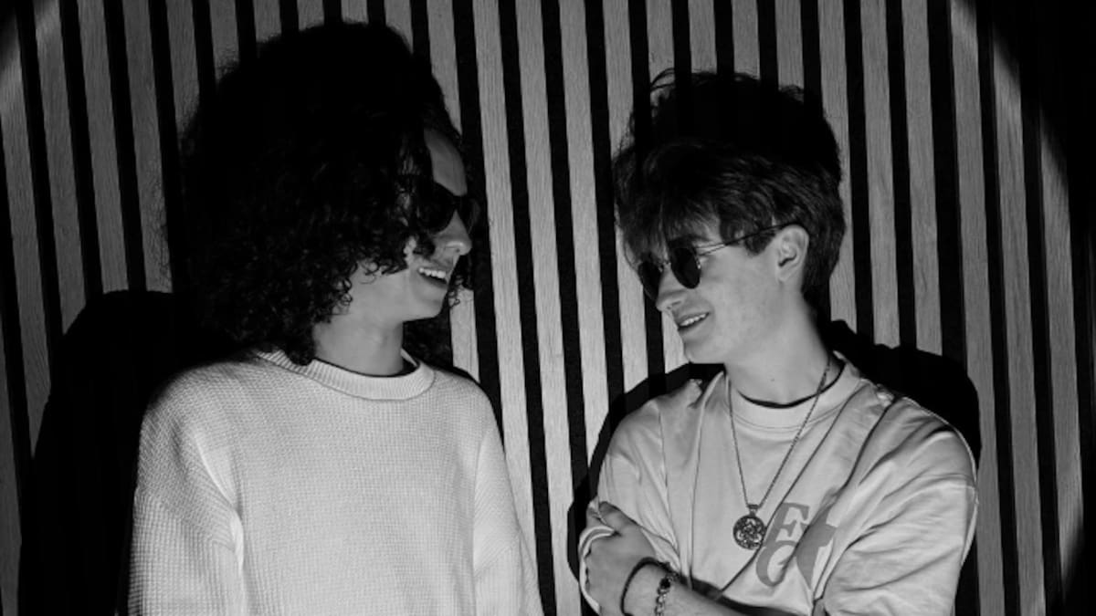 Entrevista con el grupo Zona Zero, que presenta sus primeros temas y su propuesta musical