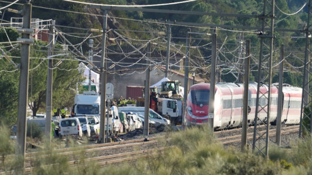 Xavier Vidal-Folch, sobre el sufrimiento provocado por el accidente de tren: "Si en el comienzo está nuestro fin, en el fin podemos adivinar nuestro comienzo"