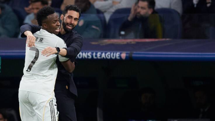 Las críticas al gesto de Vinicius para volver a ganarse al Bernabéu: "No lo ha querido celebrar ni con el público"