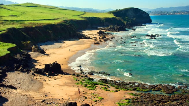 Salomé Samartino, alcaldesa de Caravia, en el especial Fitur de la SER