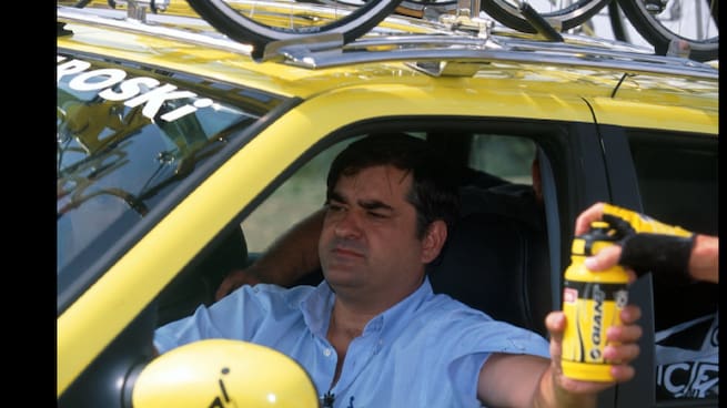 "Hacía lo que todos hacían": Manolo Saiz, exdirector del equipo ciclista ONCE