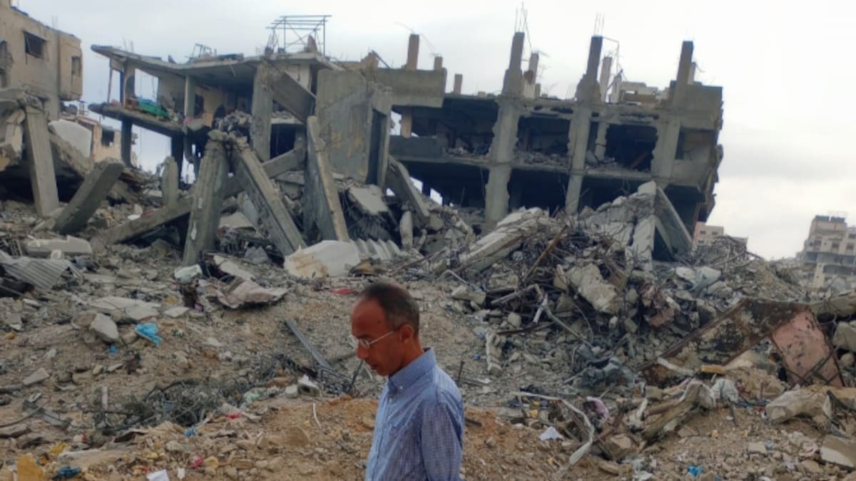 Hosam, un palestí a Gaza: "La situació no ha canviat gens, els bombardejos continuen""