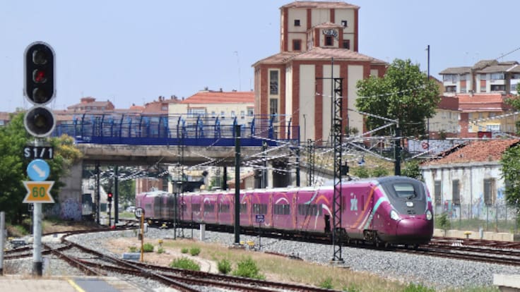 Las vibraciones obligan a reducir la velocidad de los trenes entre Zamora y Madrid