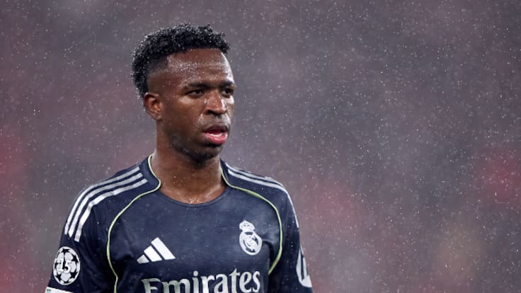 Arbeloa, obligado a mejorar el juego de su Real Madrid: "Es insuficiente con que Vinicius baile y sonría"